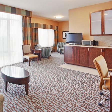 Holiday Inn Express & Suites Salinas By Ihg Dış mekan fotoğraf