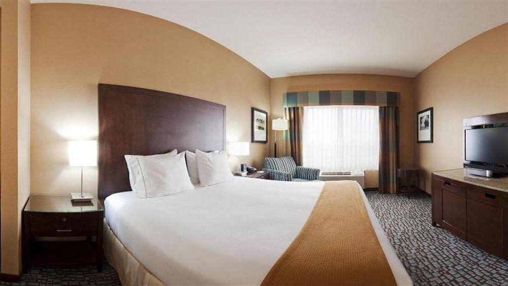Holiday Inn Express & Suites Salinas, An Ihg Hotel Dış mekan fotoğraf