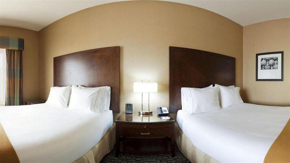 Holiday Inn Express & Suites Salinas, An Ihg Hotel Dış mekan fotoğraf