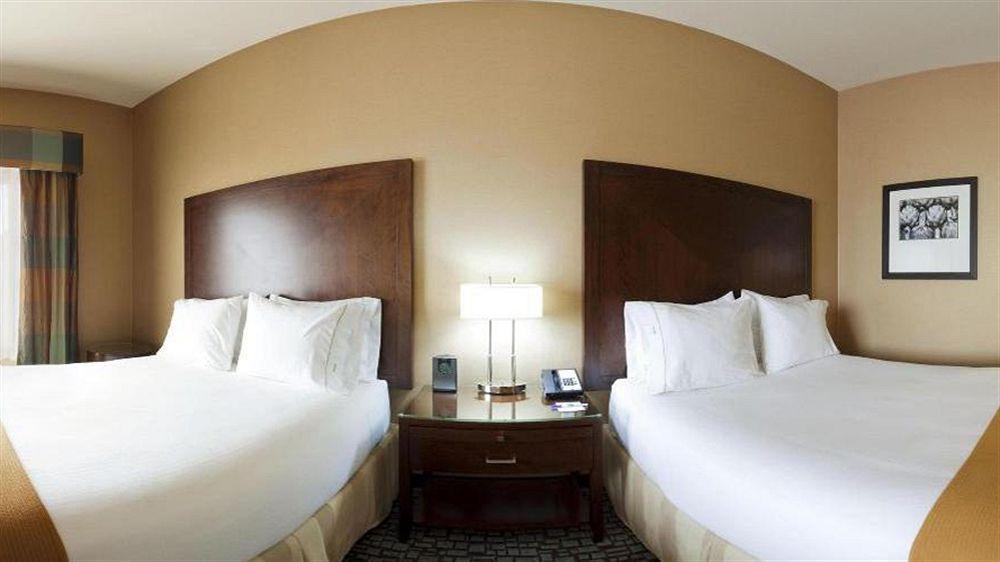 Holiday Inn Express & Suites Salinas By Ihg Dış mekan fotoğraf