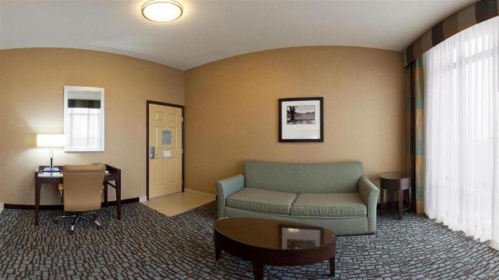 Holiday Inn Express & Suites Salinas By Ihg Dış mekan fotoğraf