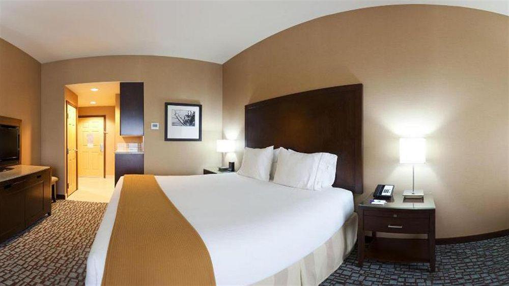 Holiday Inn Express & Suites Salinas By Ihg Dış mekan fotoğraf