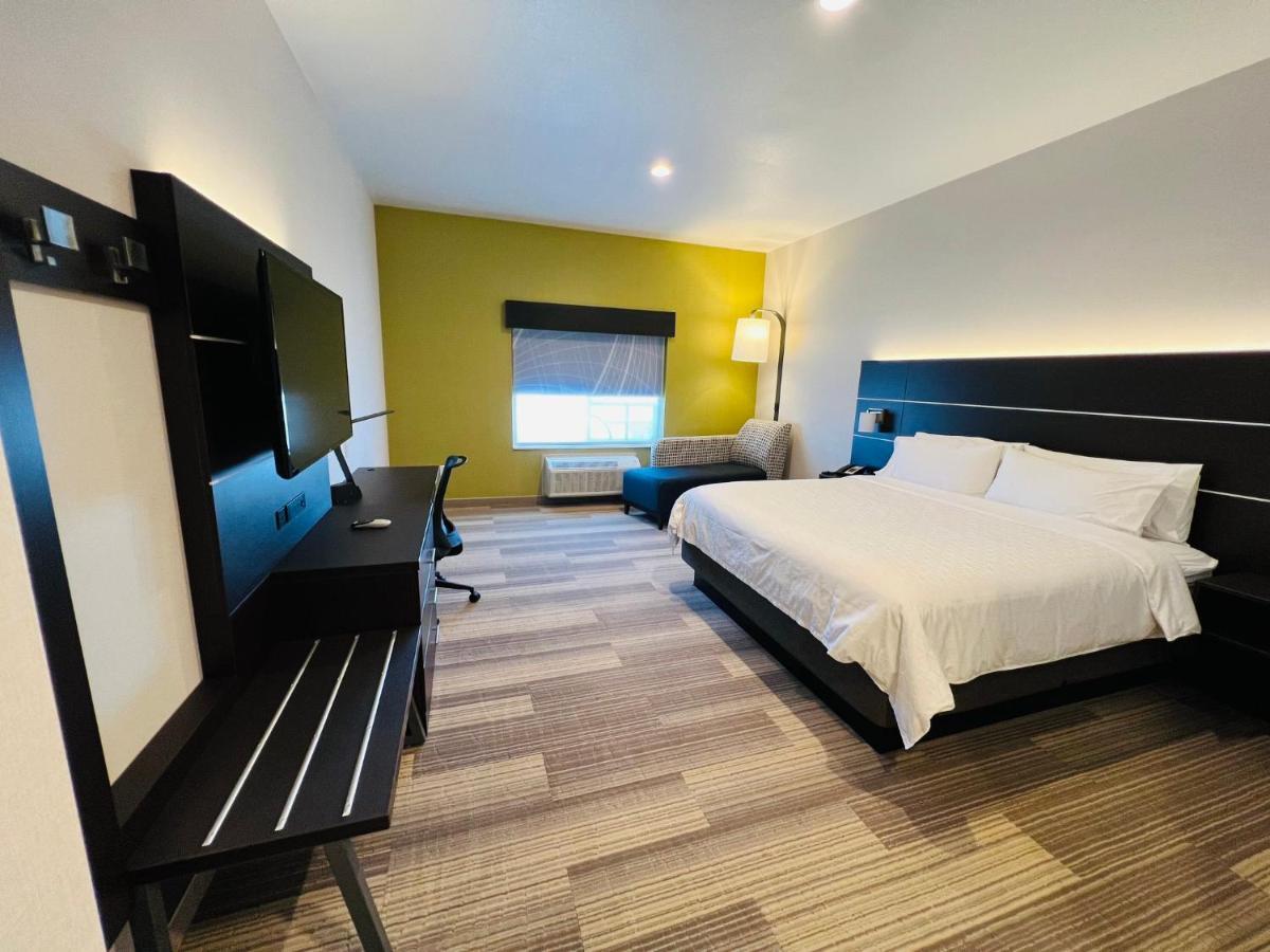 Holiday Inn Express & Suites Salinas By Ihg Dış mekan fotoğraf