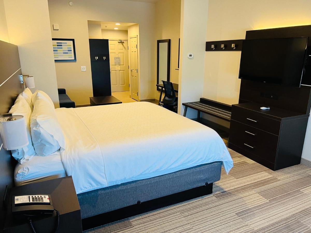 Holiday Inn Express & Suites Salinas By Ihg Dış mekan fotoğraf