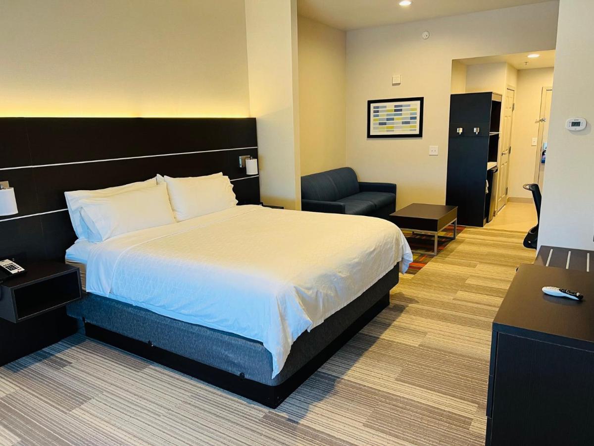 Holiday Inn Express & Suites Salinas By Ihg Dış mekan fotoğraf