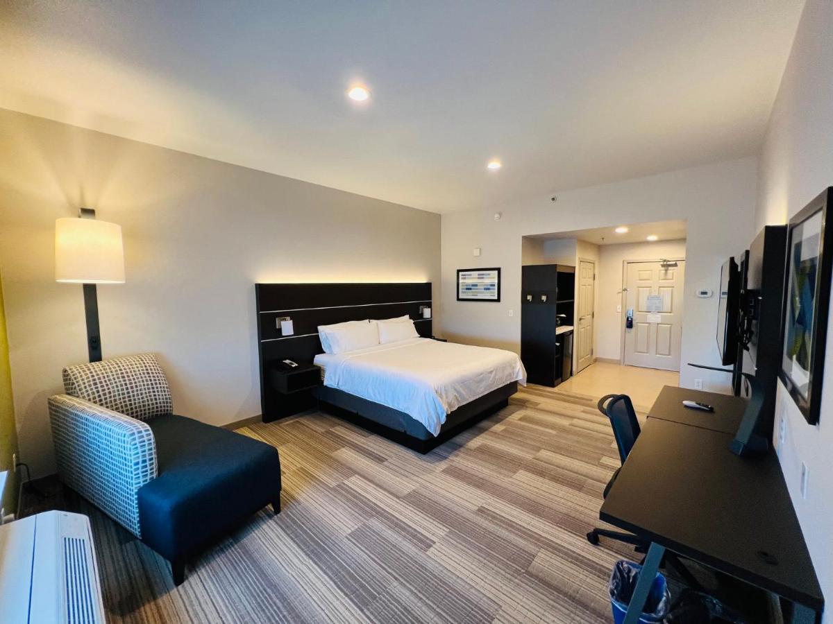 Holiday Inn Express & Suites Salinas By Ihg Dış mekan fotoğraf
