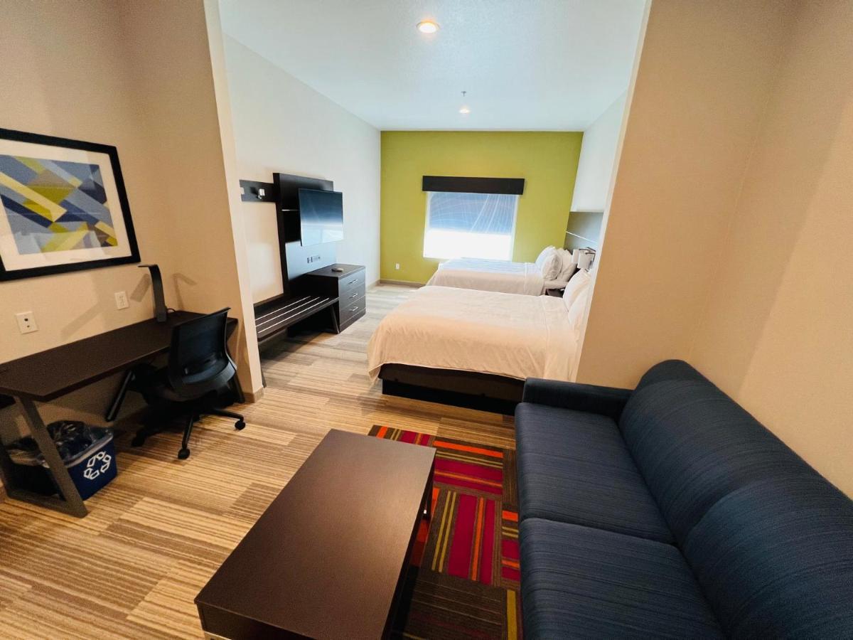 Holiday Inn Express & Suites Salinas By Ihg Dış mekan fotoğraf