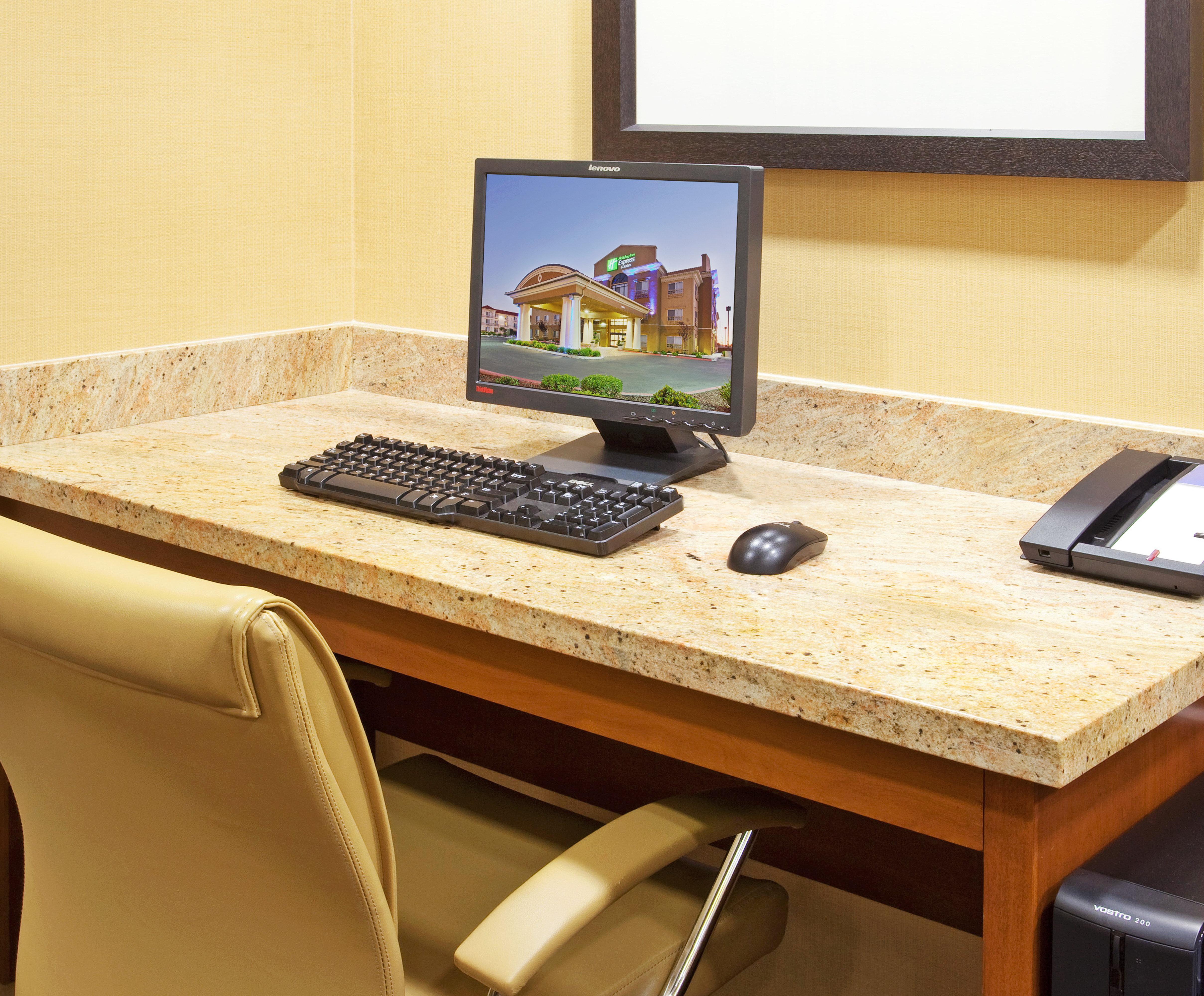 Holiday Inn Express & Suites Salinas By Ihg Dış mekan fotoğraf
